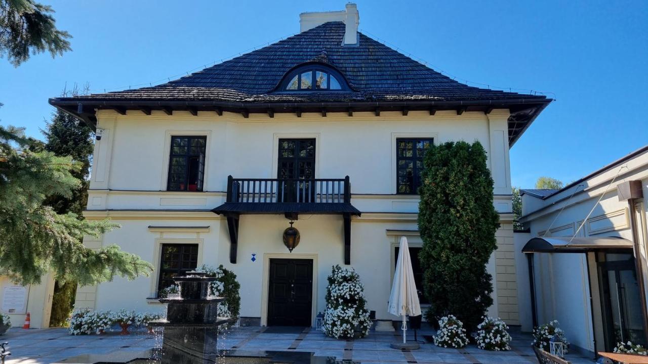 Bed and Breakfast Dwor Anna Ciecierzyn Esterno foto