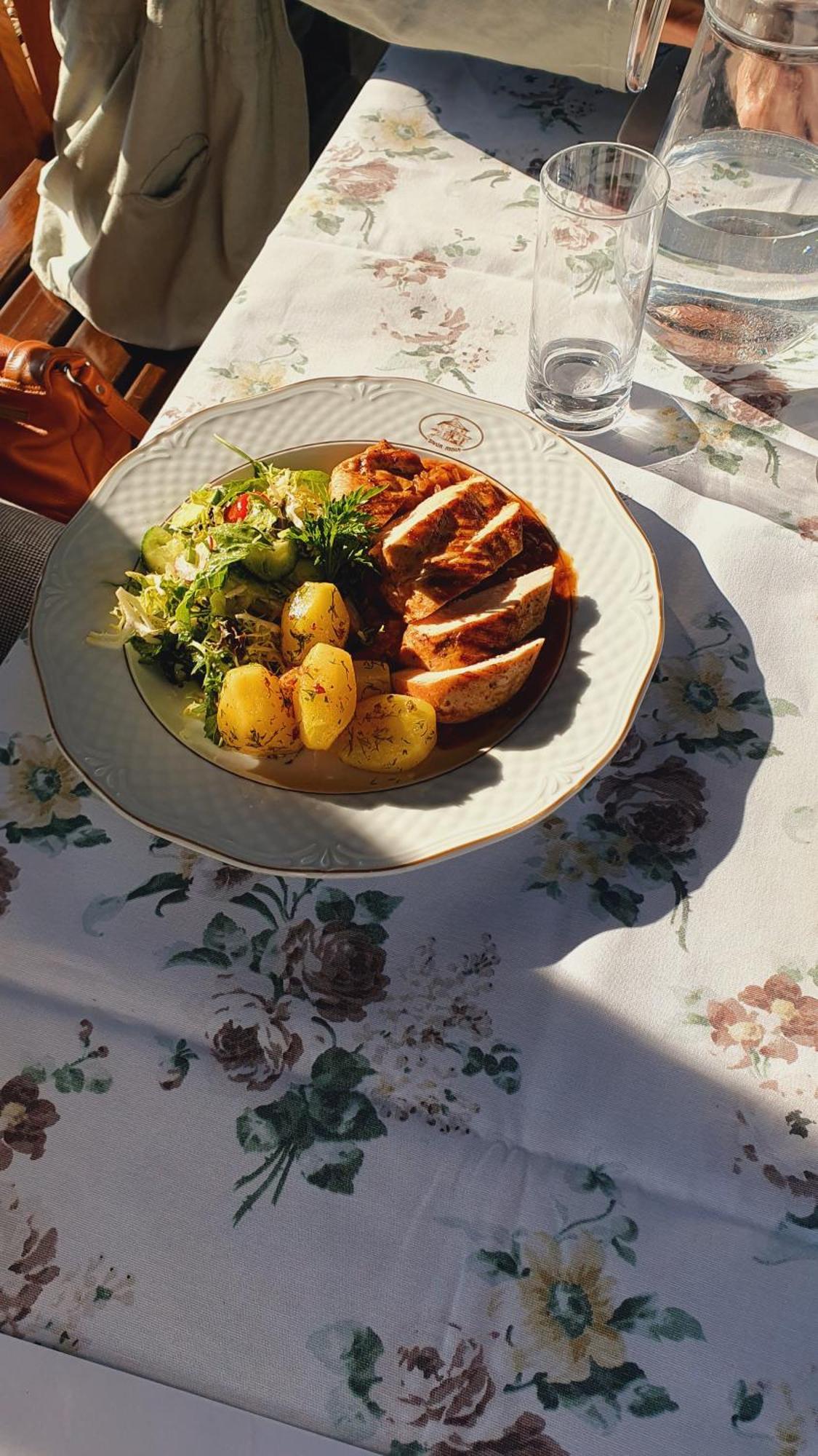 Bed and Breakfast Dwor Anna Ciecierzyn Esterno foto