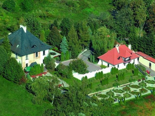 Bed and Breakfast Dwor Anna Ciecierzyn Esterno foto