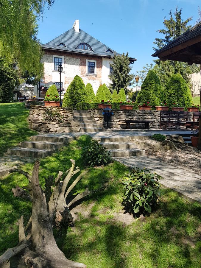 Bed and Breakfast Dwor Anna Ciecierzyn Esterno foto